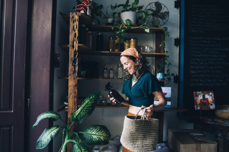 A woman doing zero waste shopping